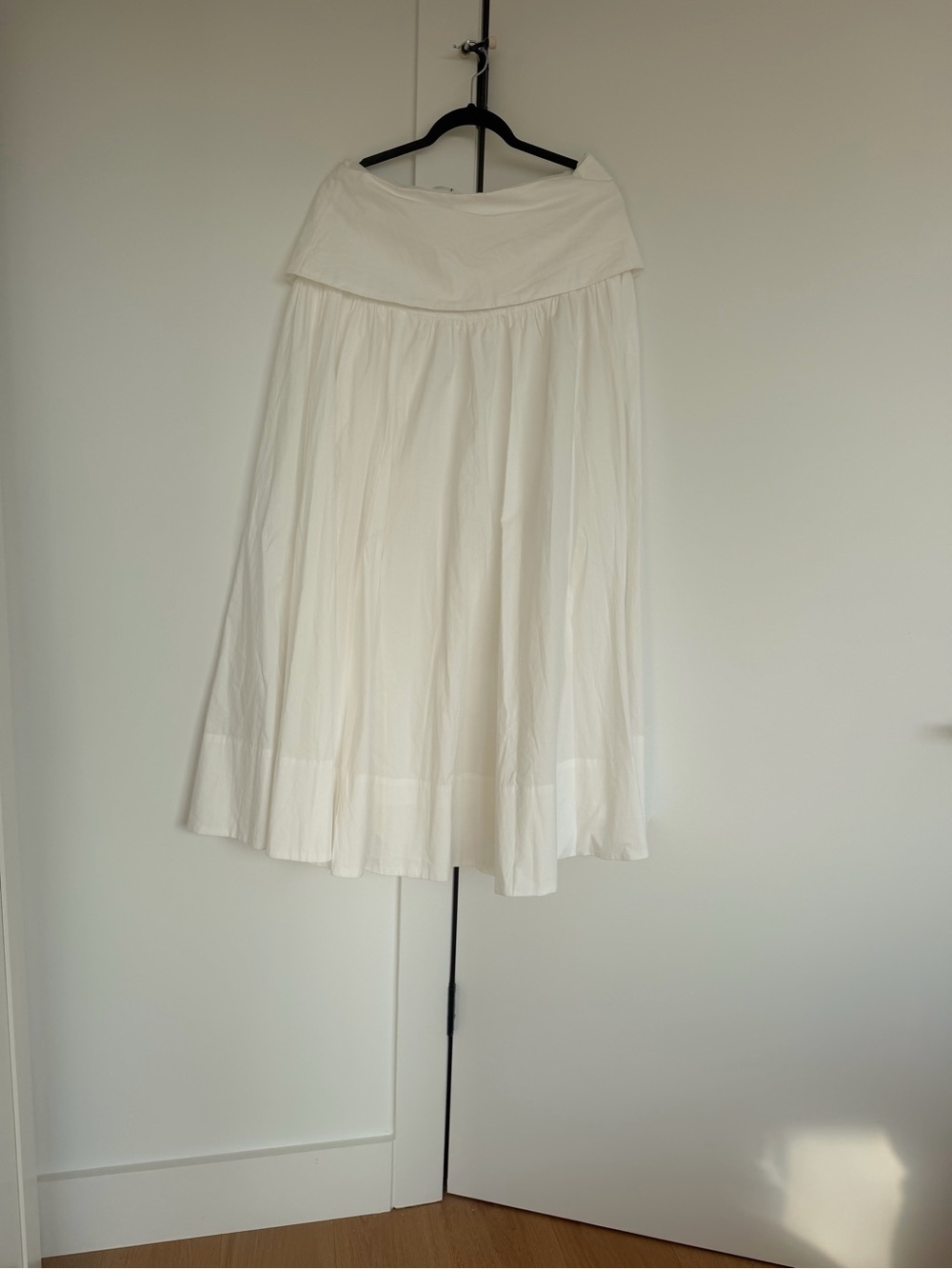 DISSH Claire White Cotton Midi Skirt - Picture 3 of 4